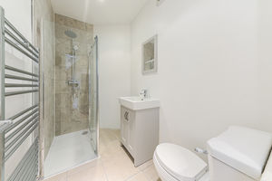 bathroom- click for photo gallery